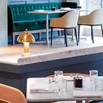 Novotel Centre Hotel