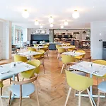 Novotel Centre Hotel 4*