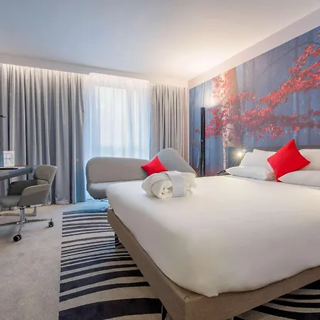 Novotel Centre Hotel