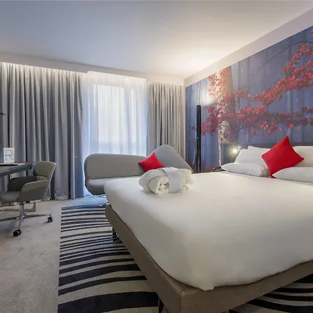 Отель Novotel Centre Йорк
