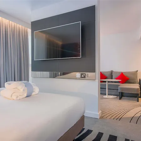 Novotel Centre 4*