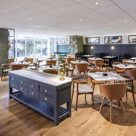 Novotel Centre Hotel