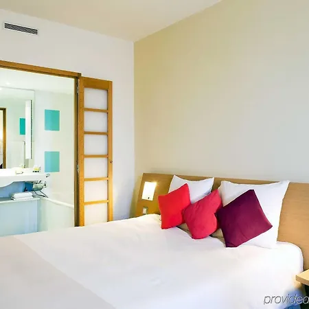 Hotel Novotel Centre 4*