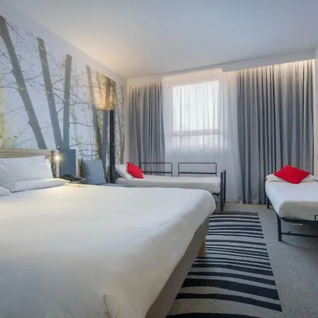 Novotel Centre Hotel