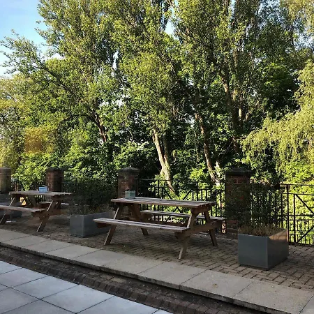 Отель Novotel Centre 4*
