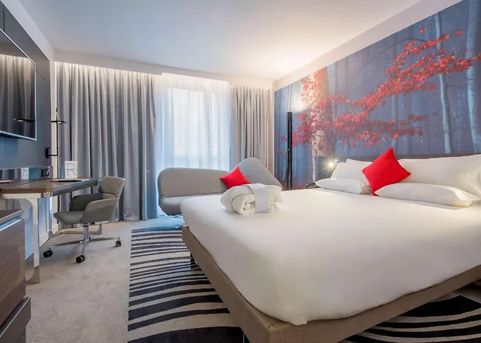 Novotel Centre Hotel