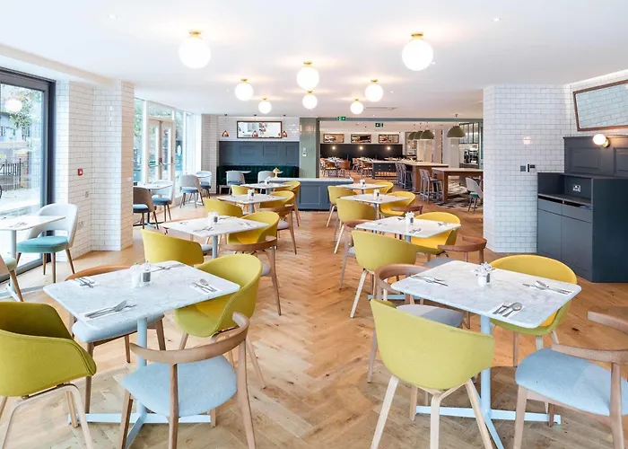 Novotel Centre Hotel 4*