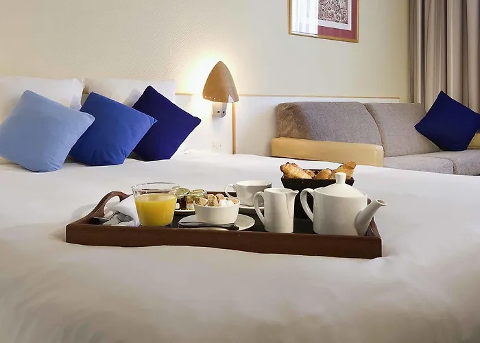 Novotel Centre Hotel 4*