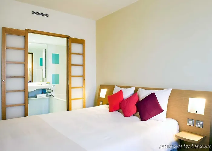 Hotel Novotel Centre 4*