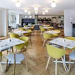 Novotel Centre Hotel