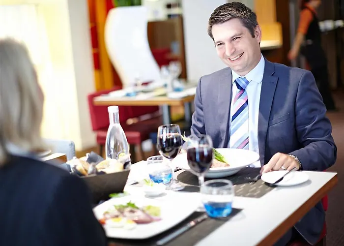 Novotel Centre Hotel 4*