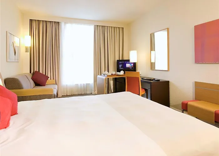 Novotel Centre Hotel 4*