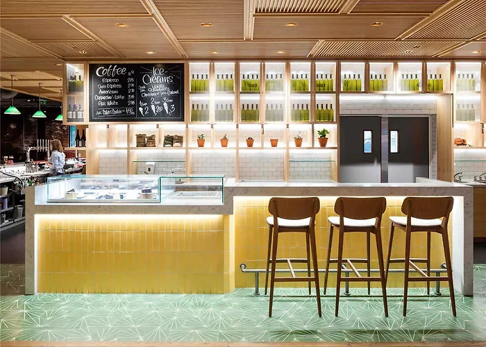 Novotel Centre Hotel